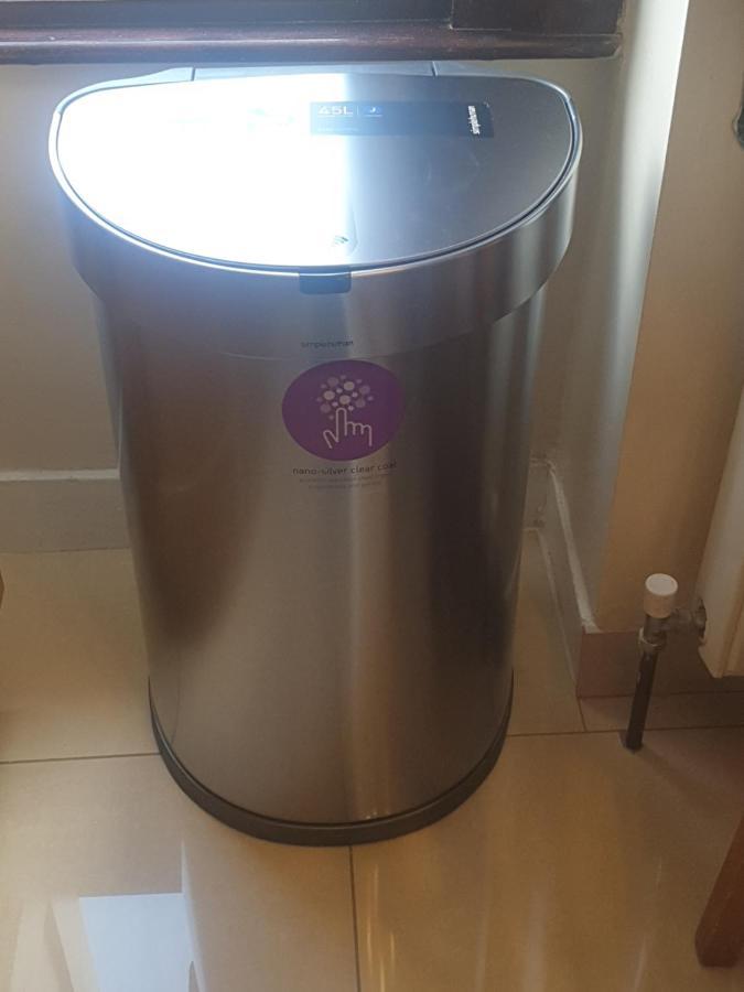 London Luxury 2 Bedroom Flat 5min Walk From Overground, With Free Wifi, Free Parking-sleeps X6 *